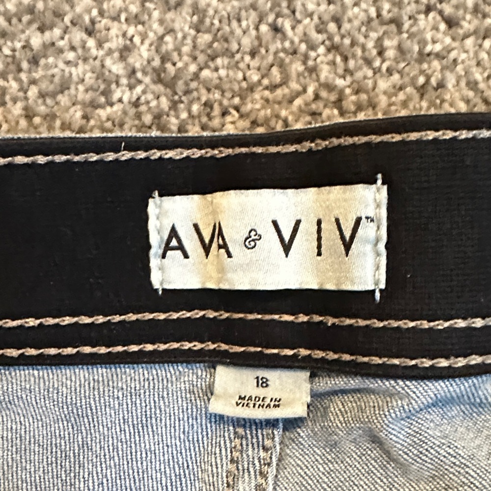 Ava & Viv Blue Ankle & Cropped Jeans - Picture 2 of 5